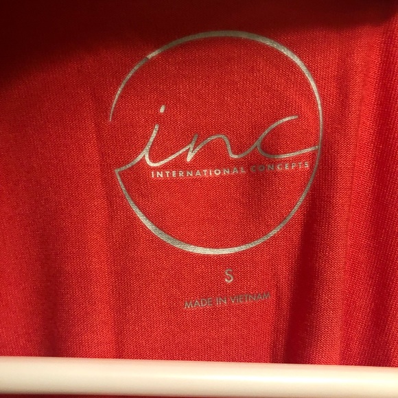 INC International Concepts coral color tank top. - Picture 4 of 8